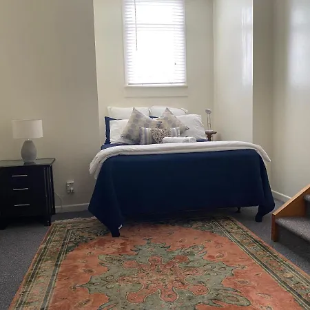 Private, Comfortable Studio.-2